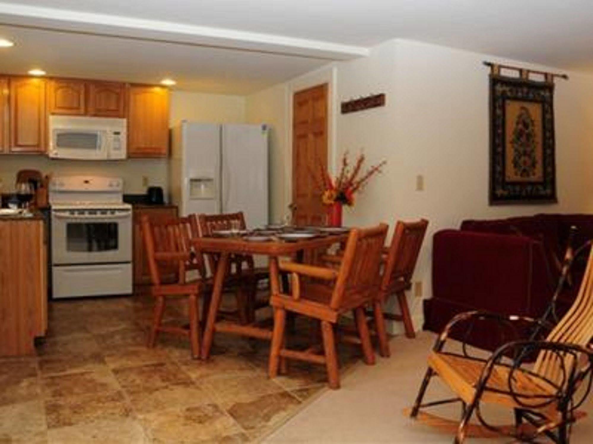 North Creek The Alpine Lodge מראה חיצוני תמונה